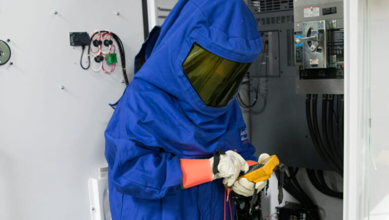 A Comprehensive Guide to Arc Flash PPE – Employing the Incident Energy Analysis Method